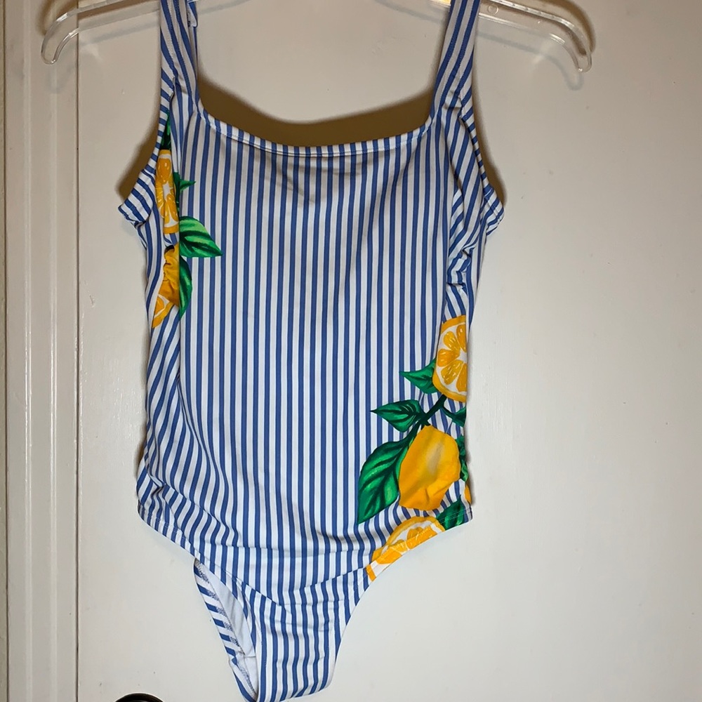 Kona Sol One Piece Lemon Graphic Swimsuit, M